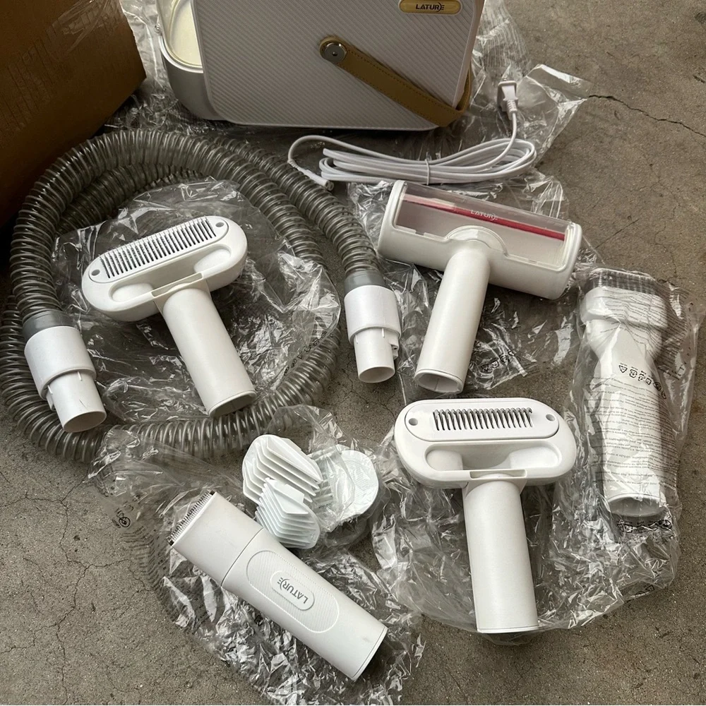 Pet Hair Vacuum Cleaner with Attachments